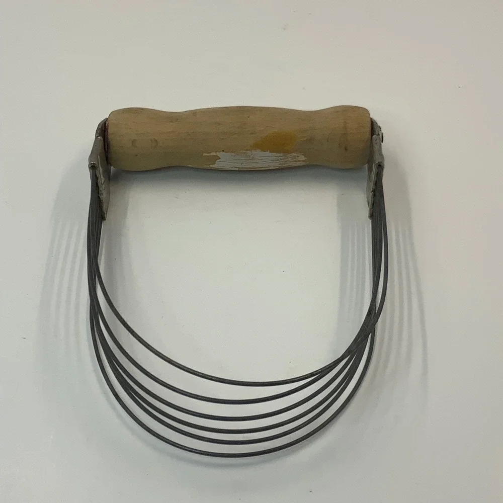 Vintage Androck Pastry Blender Wooden Handle 5 Wire Dough Cutter Made in USA